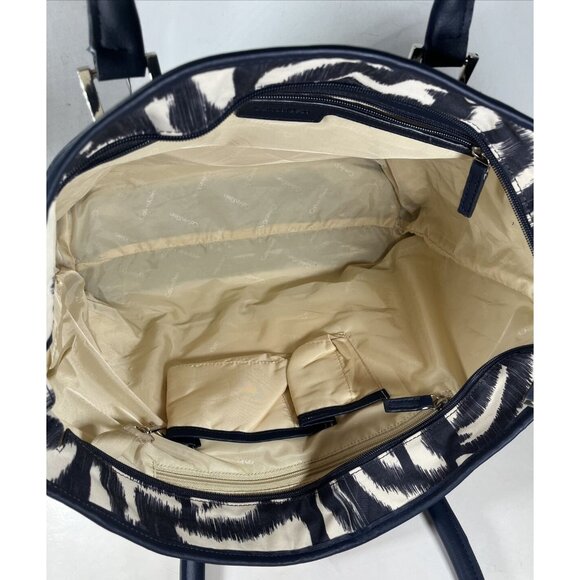 Calvin Klein Blue and White Geometric Print Lightweight Zip Synthetic XL Tote - Picture 3 of 16